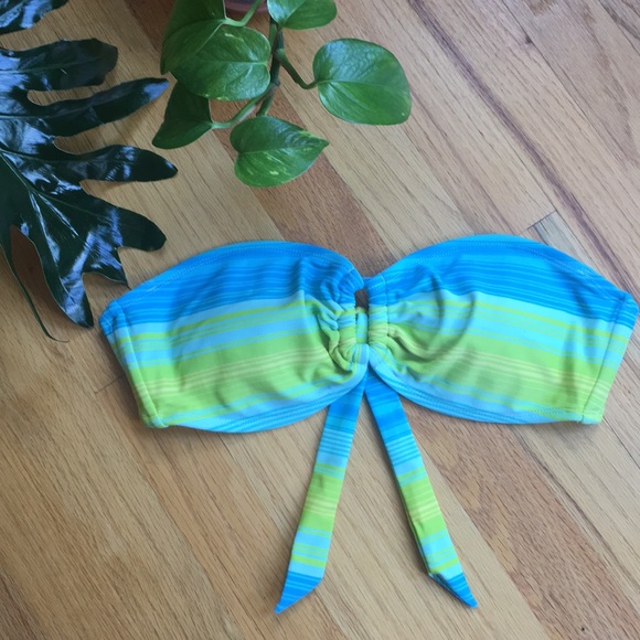 GAP Other - Sporty bikini top